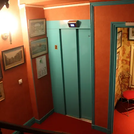 De 3* Parigi
