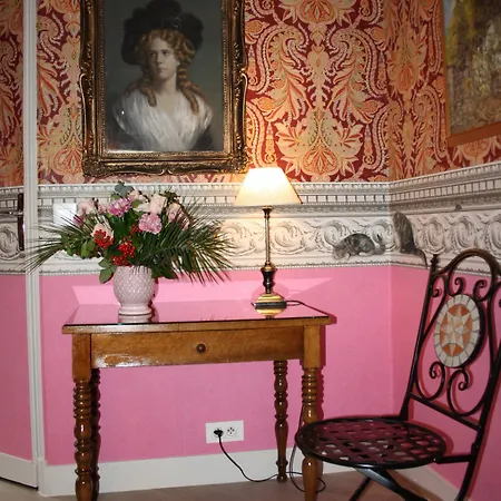 Hotel De 3*